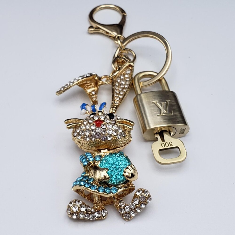 LV Gold Padlock Authentic 🔑 Luxury Bag Charm w/ Unbranded Bunny Keychain - Picture 3 of 11
